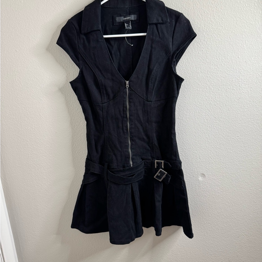 Forever 21 Black Zip-Up Cap Sleeve Mini Dress with Belt
